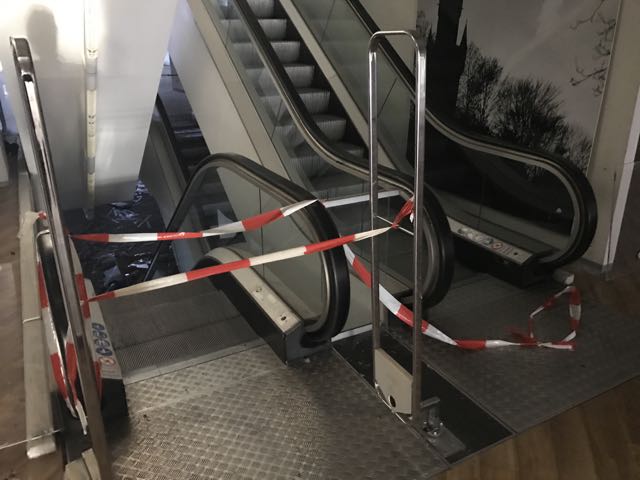 Rolltreppe OG.jpg